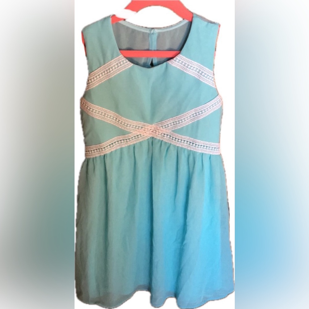 🦄 Adorable girls Tiffany Blue dress